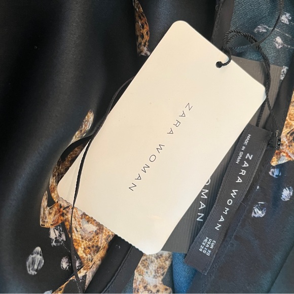 XS Zara Tiger Dress - Picture 11 of 12